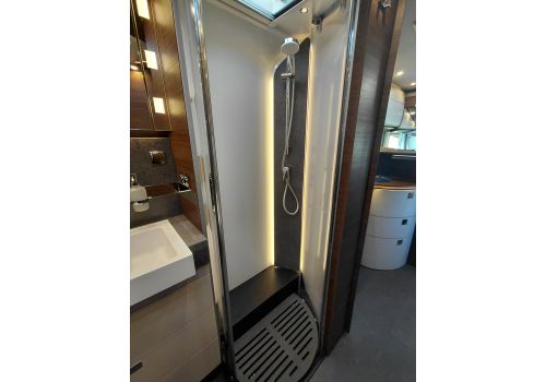 Autocaravana Integral CARTHAGO Chic c-line 5.9 XL LE Nueva en Venta