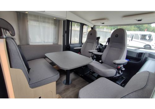 Autocaravana Integral SUNLIGHT I68 en Alquiler