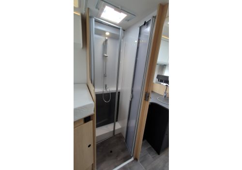 Autocaravana Integral SUNLIGHT I68 en Alquiler