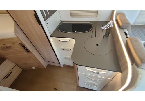 Autocaravana Integral BURSTNER Ixeo I 690 de Ocasión