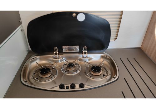 Autocaravana Integral BURSTNER Ixeo I 690 de Ocasión