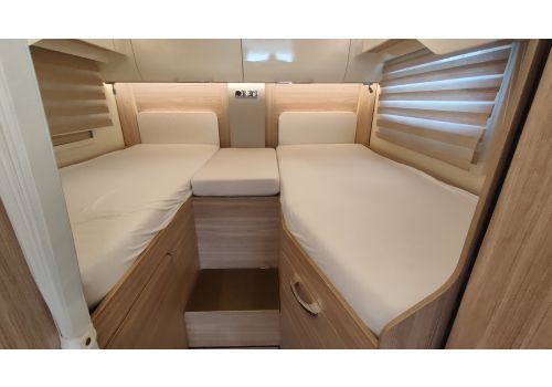 Autocaravana Integral BURSTNER Ixeo I 690 de Ocasión