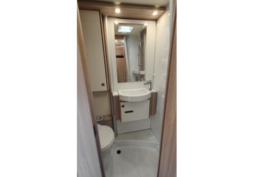 Autocaravana Integral BURSTNER Ixeo I 690 de Ocasión