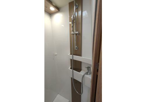 Autocaravana Integral BURSTNER Ixeo I 690 de Ocasión
