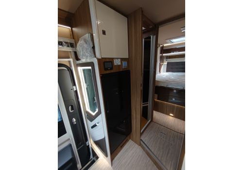 Autocaravana Integral MOBILVETTA K-Yacht Tekno Line 90 de Ocasión