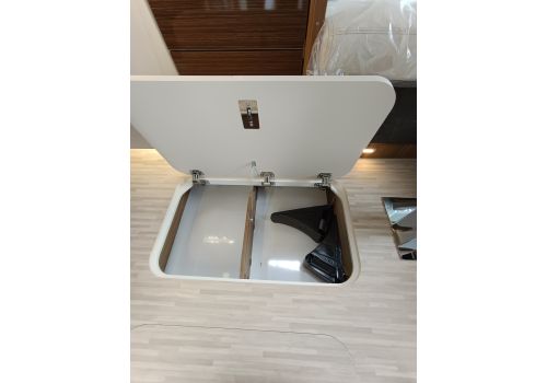 Autocaravana Integral MOBILVETTA K-Yacht Tekno Line 90 de Ocasión