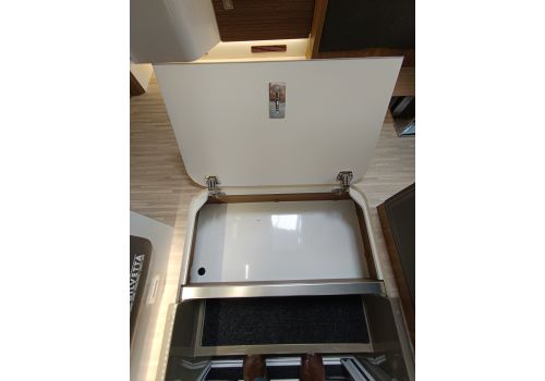 Autocaravana Integral MOBILVETTA K-Yacht Tekno Line 90 de Ocasión