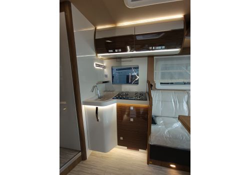 Autocaravana Integral MOBILVETTA K-Yacht Tekno Line 90 de Ocasión