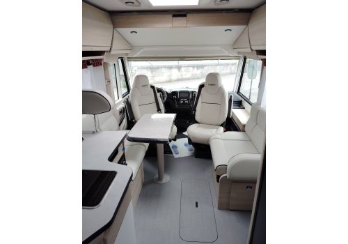 Autocaravana Integral RAPIDO 8096 Modelo 2024 de Ocasión
