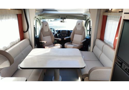 Autocaravana Perfilada RAPIDO 606F Modelo 2024 de Ocasión
