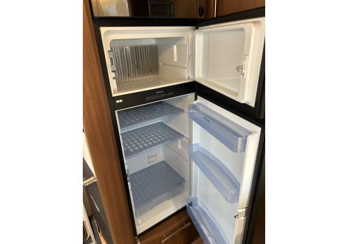 Autocaravana Integral NIESMANN BISCHOFF Flair 920 LE de Ocasión