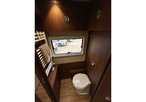Autocaravana Integral NIESMANN BISCHOFF Flair 920 LE de Ocasión