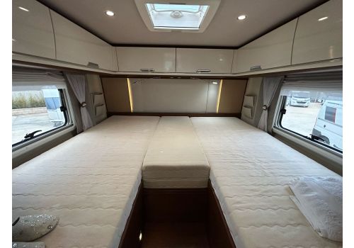 Autocaravana Integral NIESMANN BISCHOFF Flair 920 LE de Ocasión