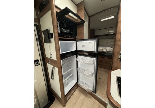 Autocaravana Perfilada RAPIDO 696 F Nueva en Venta