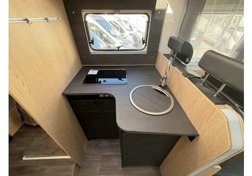 Autocaravana Perfilada SUNLIGHT T 690 L Modelo 2024 de Ocasión