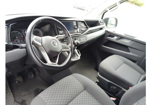 Furgoneta Van VOLKSWAGEN Multivan 2.0 TDI Black Edition de Ocasión