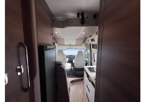 Furgoneta Cámper RAPIDO V65 XL modelo 2025 de Ocasión