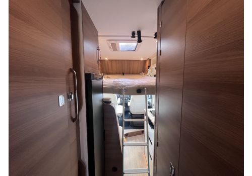 Furgoneta Cámper RAPIDO V65 XL modelo 2025 de Ocasión