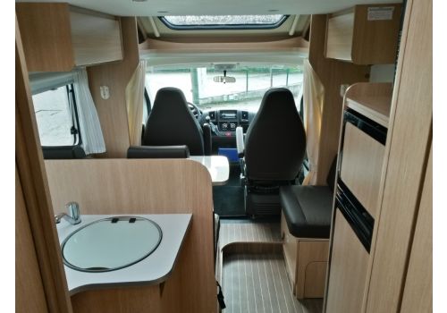 Autocaravana Perfilada SUNLIGHT T-65 modelo 2016 de Ocasión