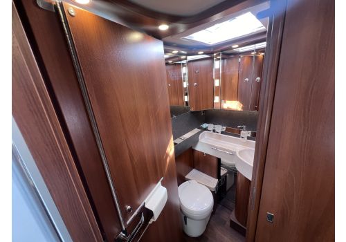 Autocaravana Integral CARTHAGO C line I 5.0 QB L "Superior" de Ocasión