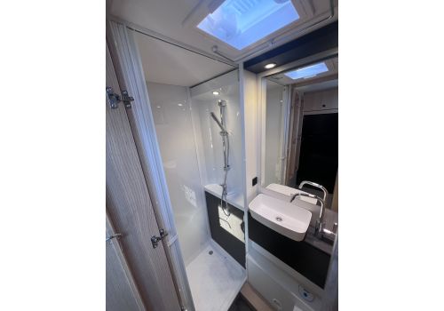 Autocaravana Capuchina SUNLIGHT A68 en Alquiler