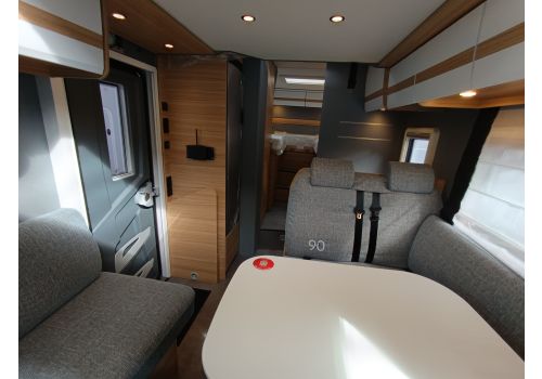 Autocaravana Perfilada DETHLEFFS 90 Just T 7052 EB de Ocasión