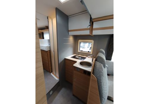 Autocaravana Perfilada DETHLEFFS 90 Just T 7052 EB de Ocasión