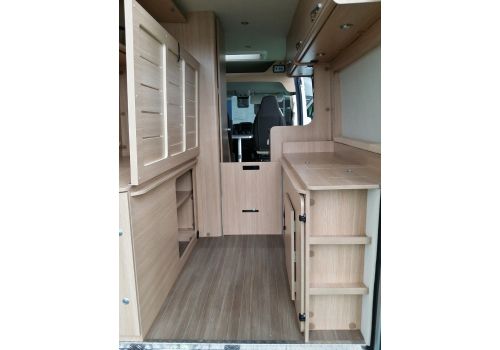 Furgoneta Cámper ROADCAR R600 modelo 2017 de Ocasión
