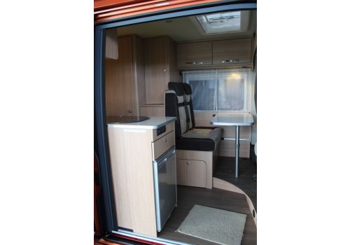 Furgoneta Cámper ROADCAR R600 modelo 2017 de Ocasión