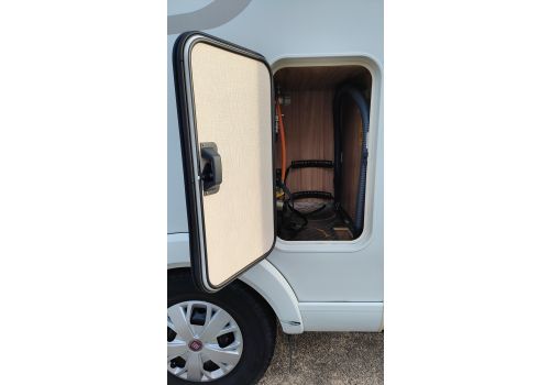 Autocaravana Integral HYMER Exsis-i 594 de Ocasión