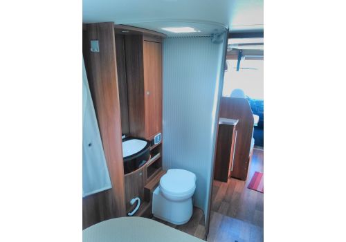 Autocaravana Integral DETHLEFFS Esprit I-7150 de Ocasión