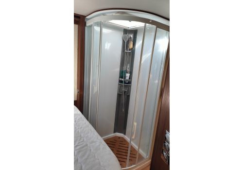 Autocaravana Integral NIESMANN BISCHOFF ARTO 88F de Ocasión