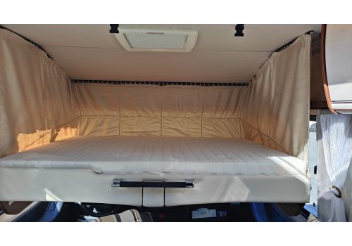Autocaravana Integral NIESMANN BISCHOFF ARTO 88F de Ocasión