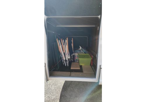 Autocaravana Integral NIESMANN BISCHOFF ARTO 88F de Ocasión