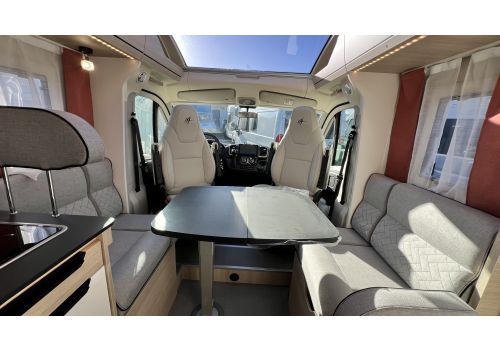 Autocaravana Perfilada RAPIDO C86 Night Edition Modelo 2025 de Ocasión
