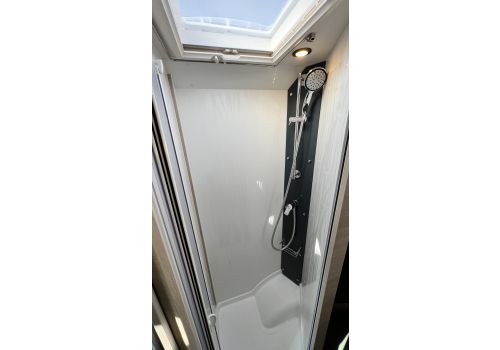 Autocaravana Perfilada RAPIDO C86 Night Edition Modelo 2025 de Ocasión
