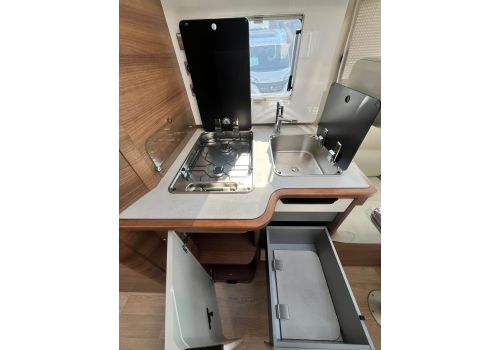 Autocaravana Integral RAPIDO C86i Modelo 2025 de Ocasión