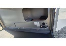 Autocaravana Integral RAPIDO 8066DF Modelo 2025 Nueva en Venta