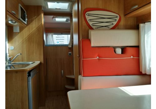 Autocaravana Perfilada RIMOR Katamarano 8P de Ocasión