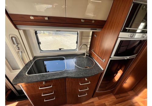 Autocaravana Integral HYMER B675SL de Ocasión