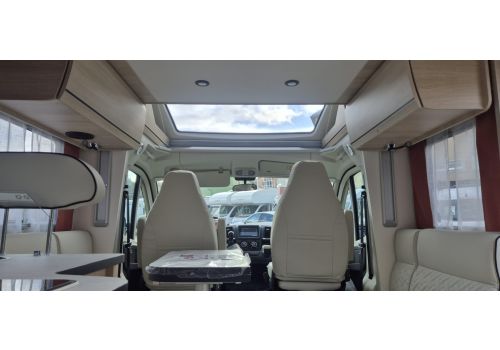 Autocaravana Perfilada RAPIDO Rapido 696F Modelo 2025 de Ocasión