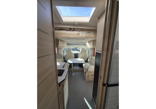 Autocaravana Perfilada RAPIDO Rapido 696F Modelo 2025 de Ocasión