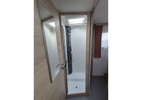 Autocaravana Perfilada RAPIDO Rapido 696F Modelo 2025 de Ocasión