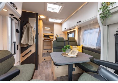 Autocaravana Perfilada SUNLIGHT T68 XX Aniversario modelo 2025 Nueva en Venta