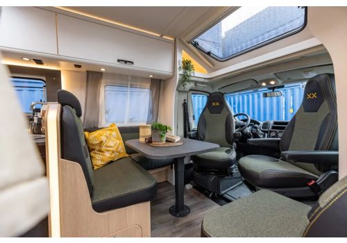 Autocaravana Perfilada SUNLIGHT T68 XX Aniversario modelo 2025 Nueva en Venta