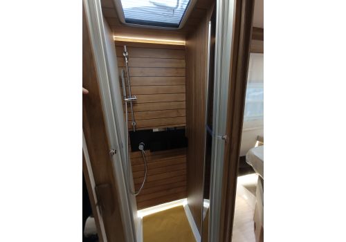 Autocaravana Perfilada MOBILVETTA Krosser 90 de Ocasión