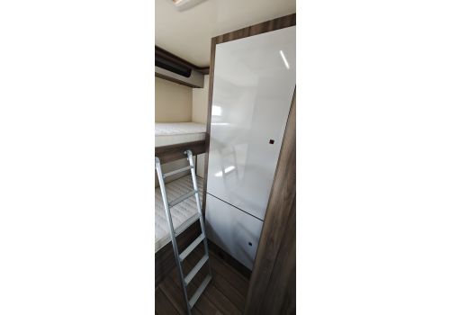 Autocaravana Capuchina ROLLER TEAM Kronos 277 M en Alquiler