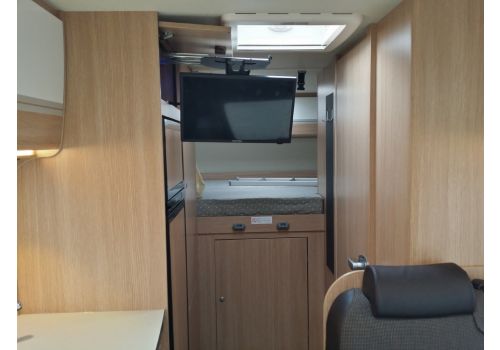 Autocaravana Capuchina SUNLIGHT A-70 con amplio garaje de Ocasión