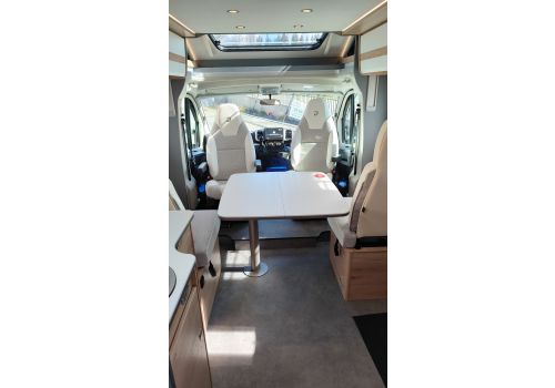 Autocaravana Perfilada DETHLEFFS Just Camp 7052 DBL de Ocasión