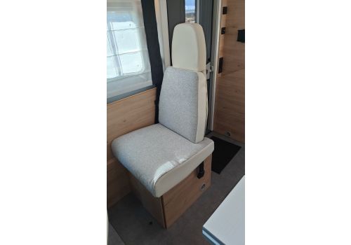 Autocaravana Perfilada DETHLEFFS Just Camp 7052 DBL de Ocasión